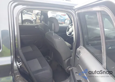 2014 Jeep Patriot Latitude z USA, uszkodzony, nr VIN 1C4NJRFB4ED734706